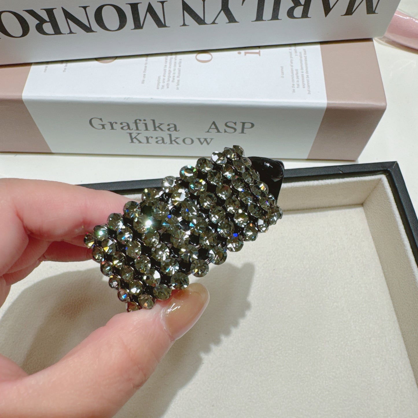 South Korea's Dongdaemun new diamond-studded geometric square shiny ponytail hairpin twist clip banana clip hair accessories