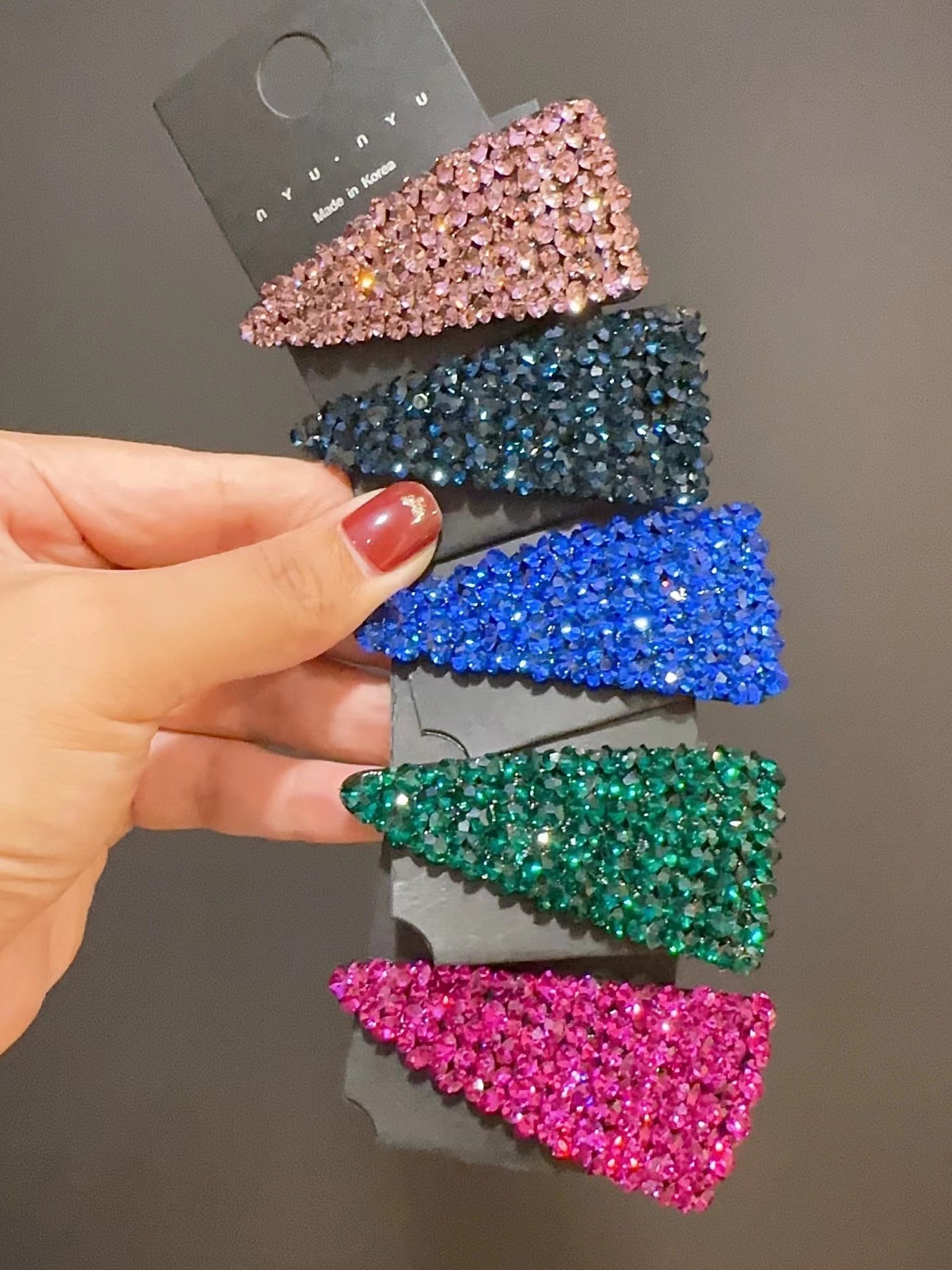 High-end triangular bb clip, light luxury bangs clip, sparkling galaxy girl's diamond-encrusted bangs clip, huge flash side clip